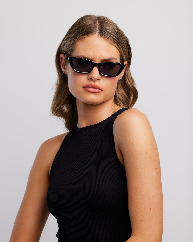 Le specs i feel love best sale square sunglasses